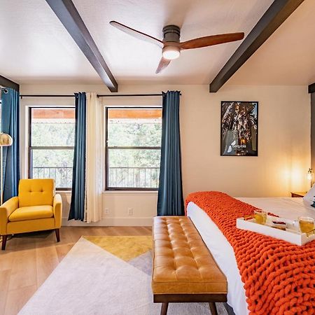 Secluded Mtn Top Family Haven W/Views Spa & Arcade Трі-Риверс Екстер'єр фото
