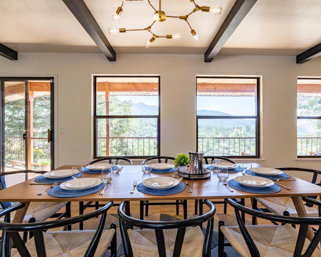 Secluded Mtn Top Family Haven W/Views Spa & Arcade Трі-Риверс Екстер'єр фото