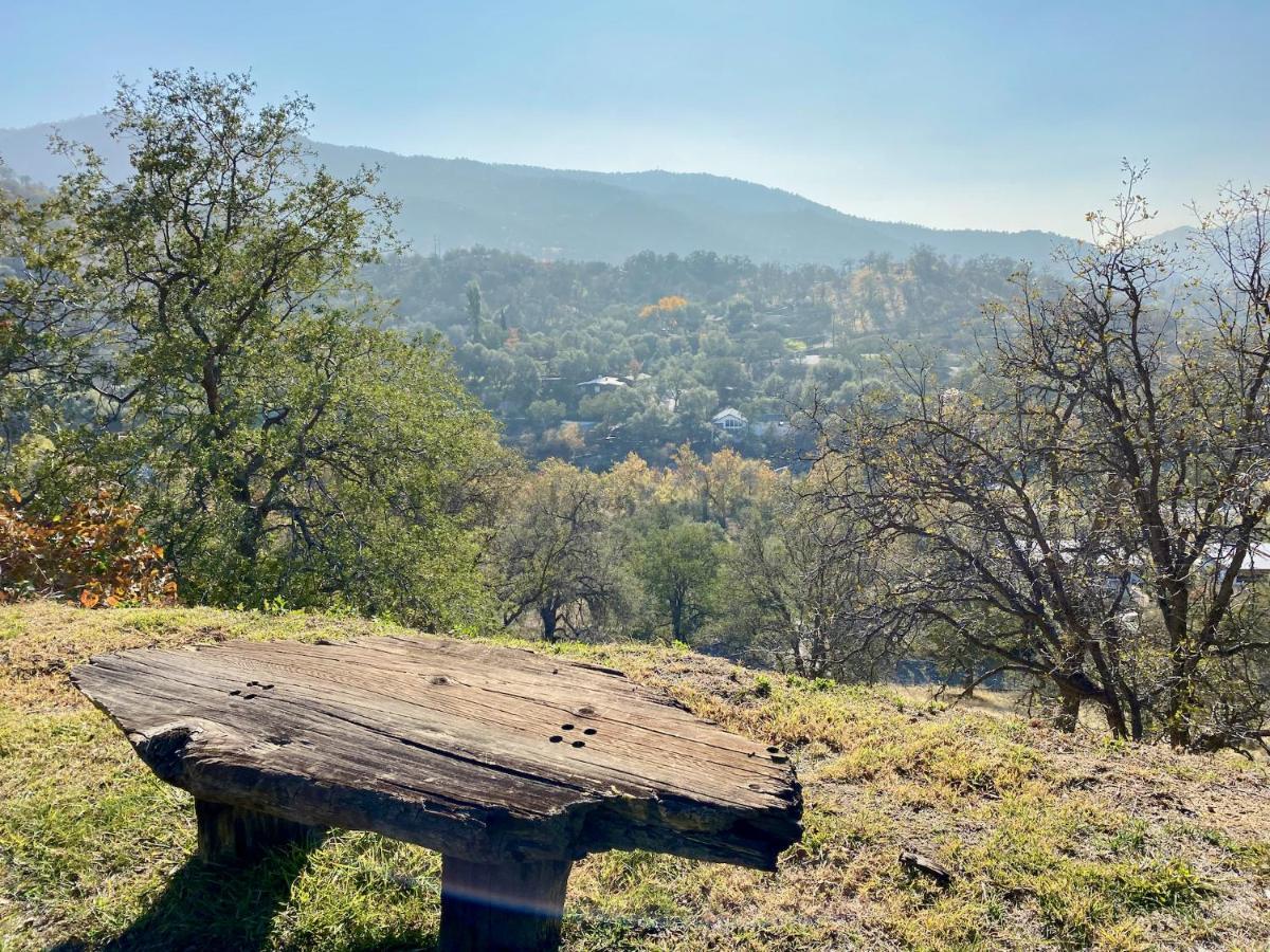 Secluded Mtn Top Family Haven W/Views Spa & Arcade Трі-Риверс Екстер'єр фото
